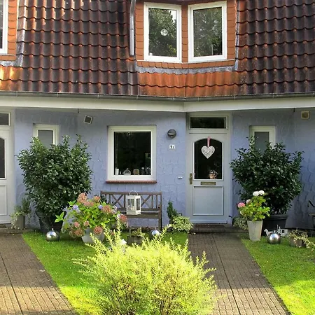 Terraced House - Dns061001-iyb * Worpswede